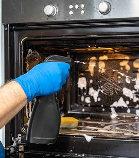 The-Oven-Cleaning-Process